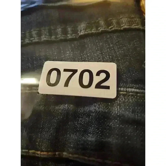 High Rise Jeans Size 10  Kut From The Kloth Dark Blue Boot Cut EUC - Picture 11 of 11